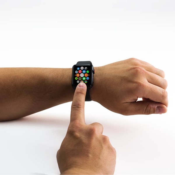 invisibleshield_glass_curve_elite_apple_watch_4