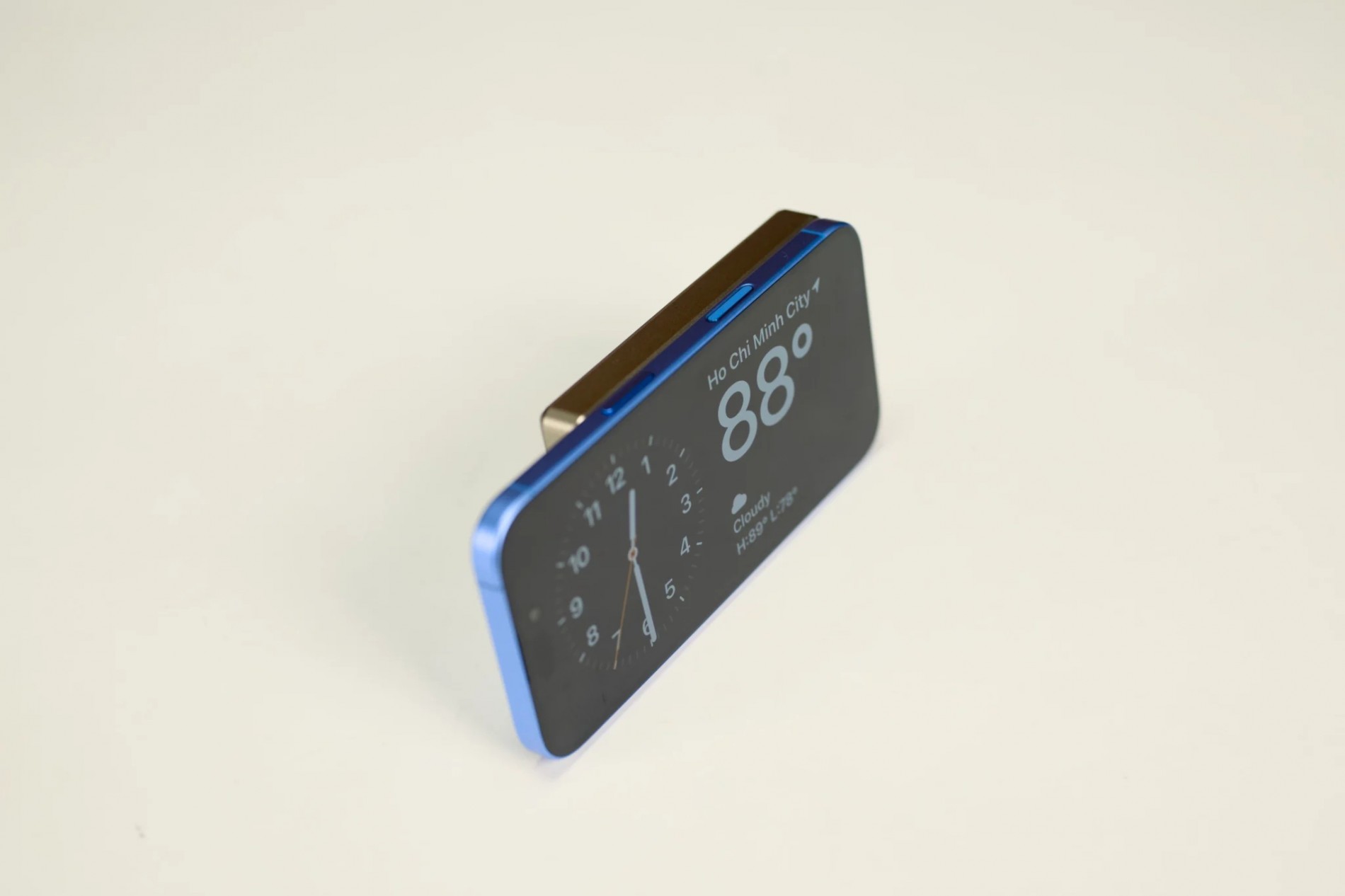 21_review_mophie_essentials_snap_plus_powerstation_10k__401116530