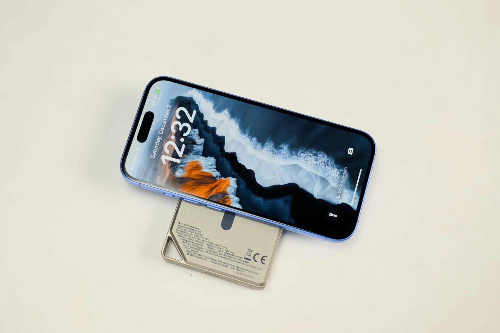 23_review_mophie_essentials_snap_plus_powerstation_10k__401116530_2