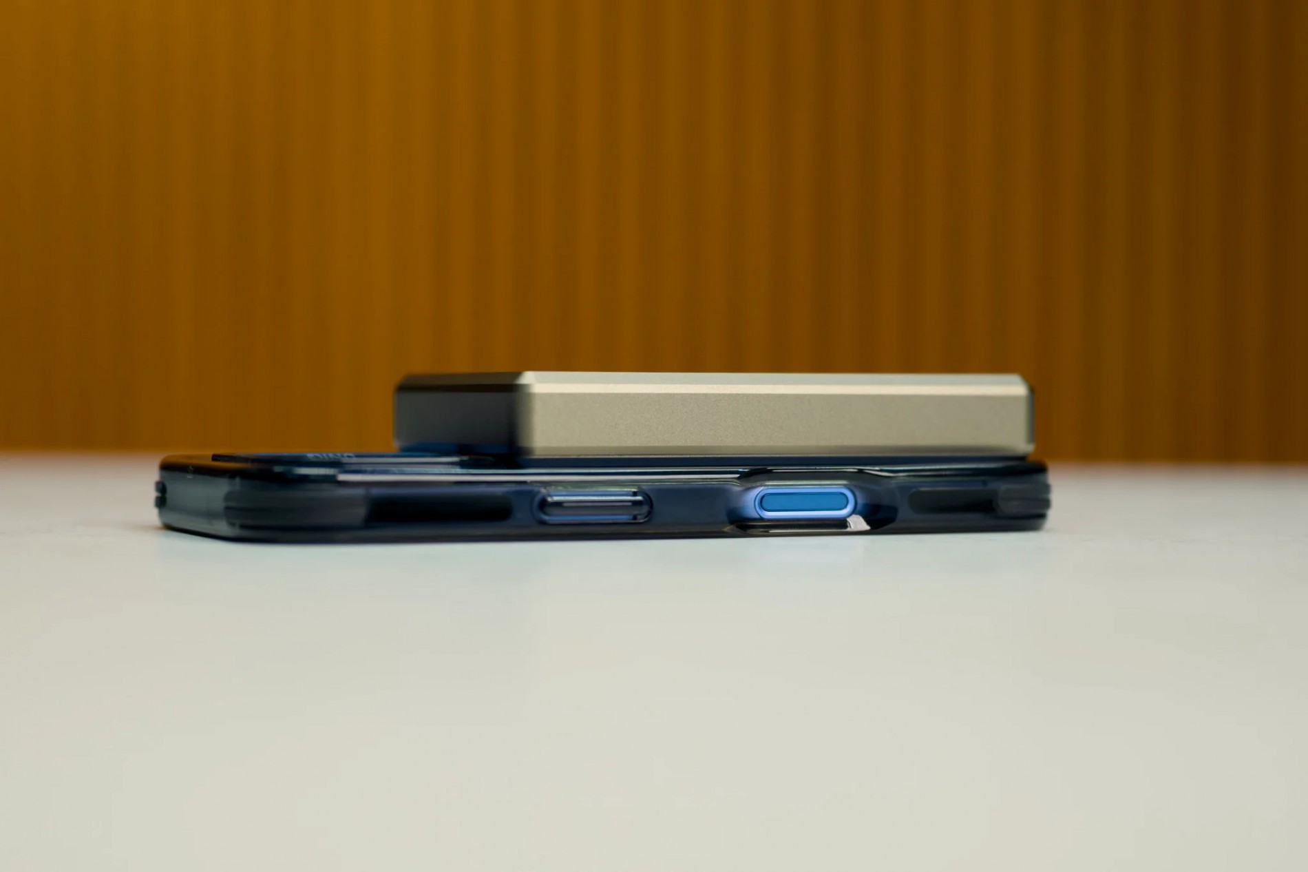 25_review_mophie_essentials_snap_plus_powerstation_10k__401116530_2