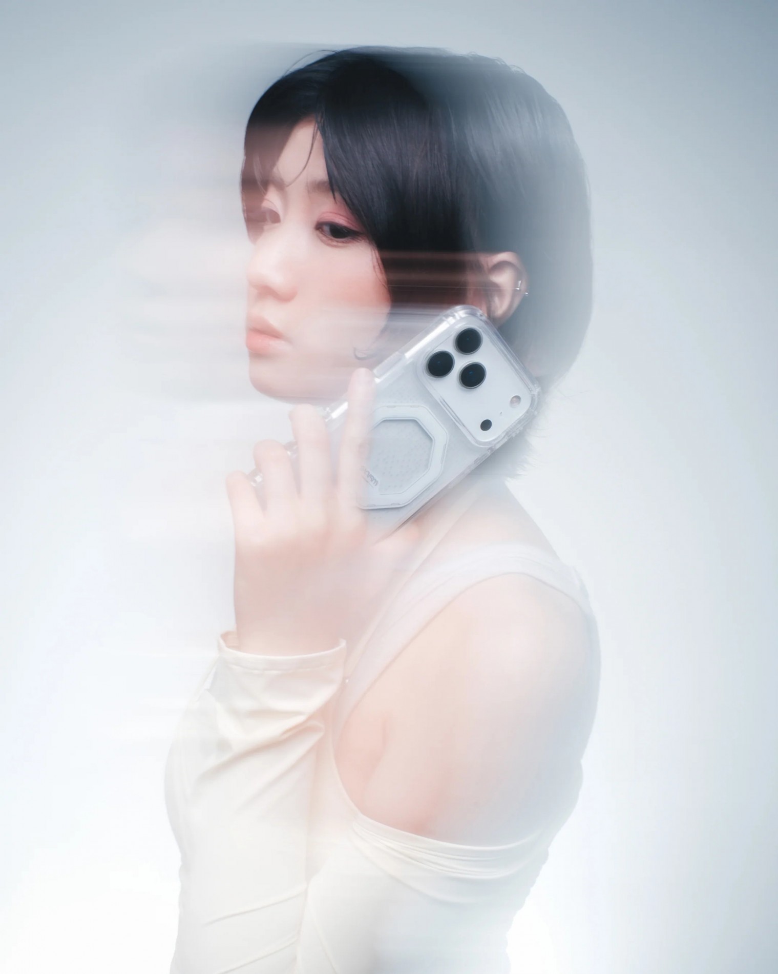 1_skinarma_myst_iphone_17_pro_max