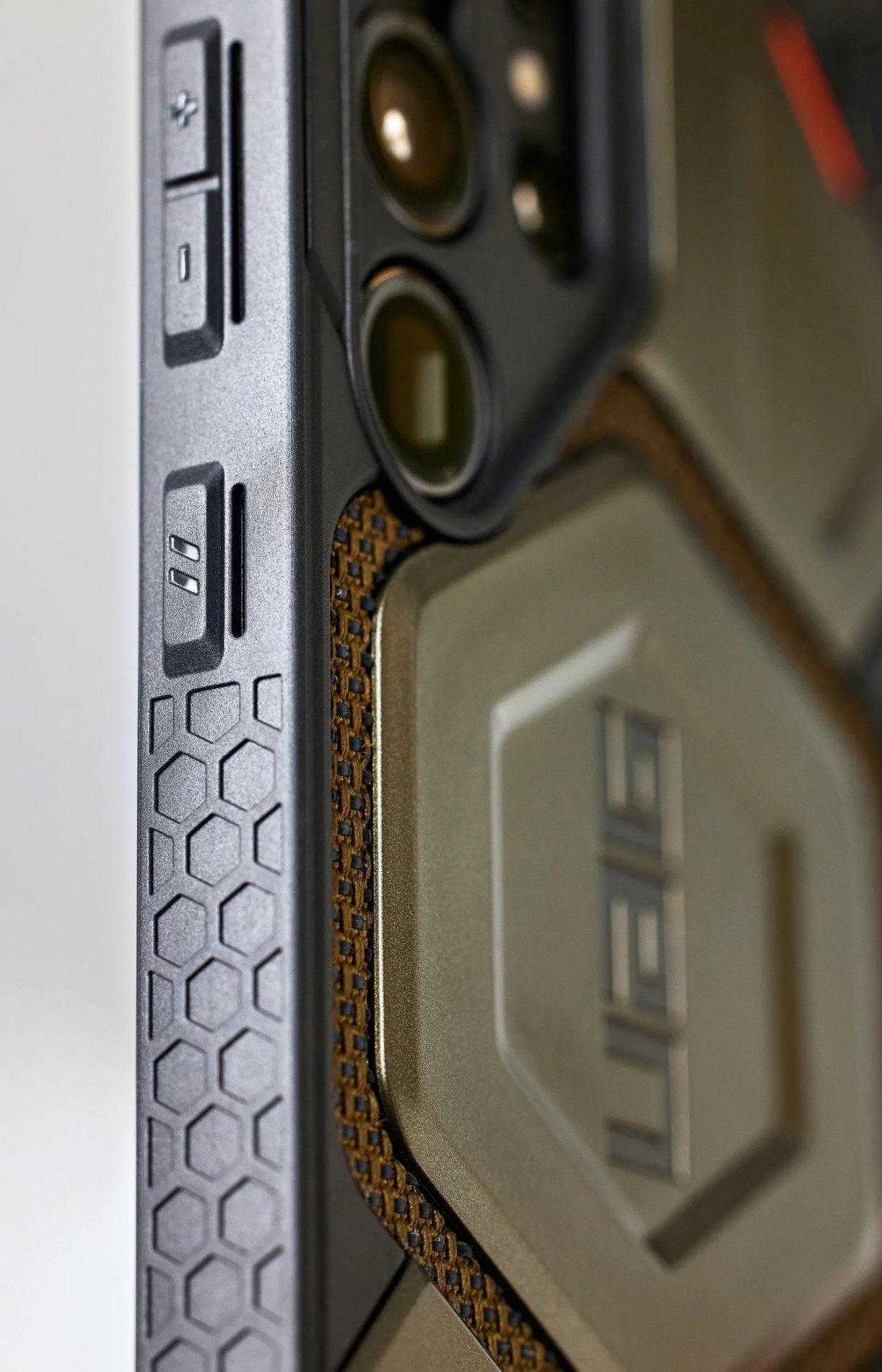 uag_monarch_pro_kevlar_samsung_galaxy_s23_ultra_limited_edition_3